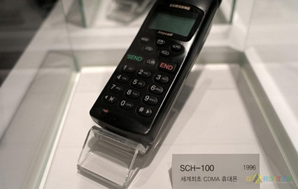 Ponsel CDMA Pertama