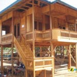 Konstruksi Bangunan dengan Kayu