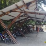 Desain Tempat Parkir dengan Struktur Bambu
