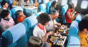 plane food taste bad