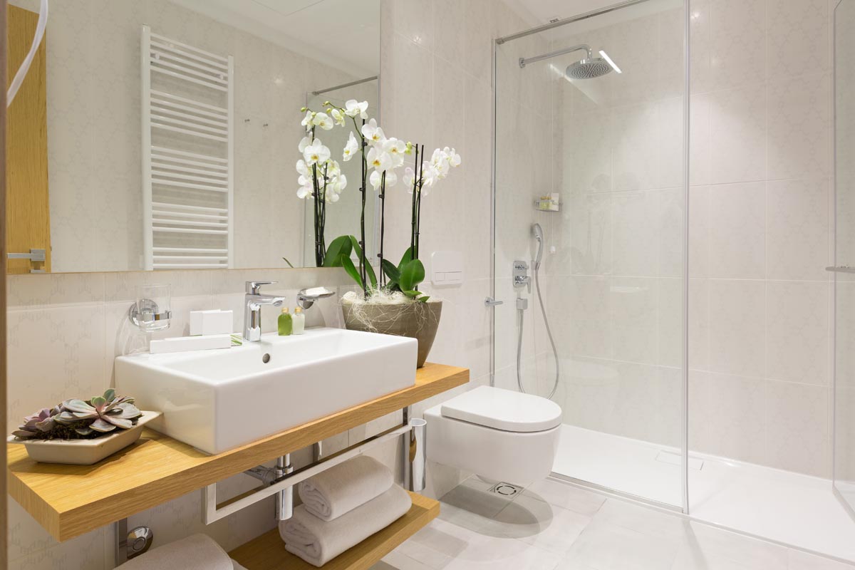 01-6-Keuntungan-Kamar-Mandi-Kering-yang-Perlu-Anda-Ketahui.jpg