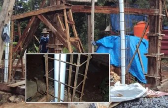 didalam kolom ditanam pipa pvc